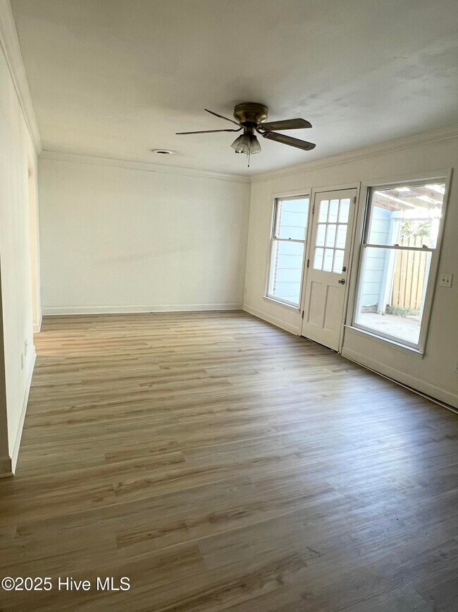 Building Photo - 4913 Marlin Ct