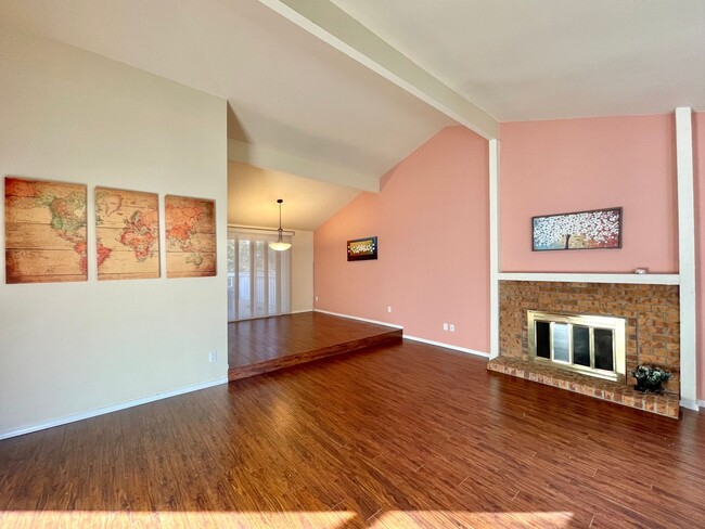 Building Photo - Great Home For Rent