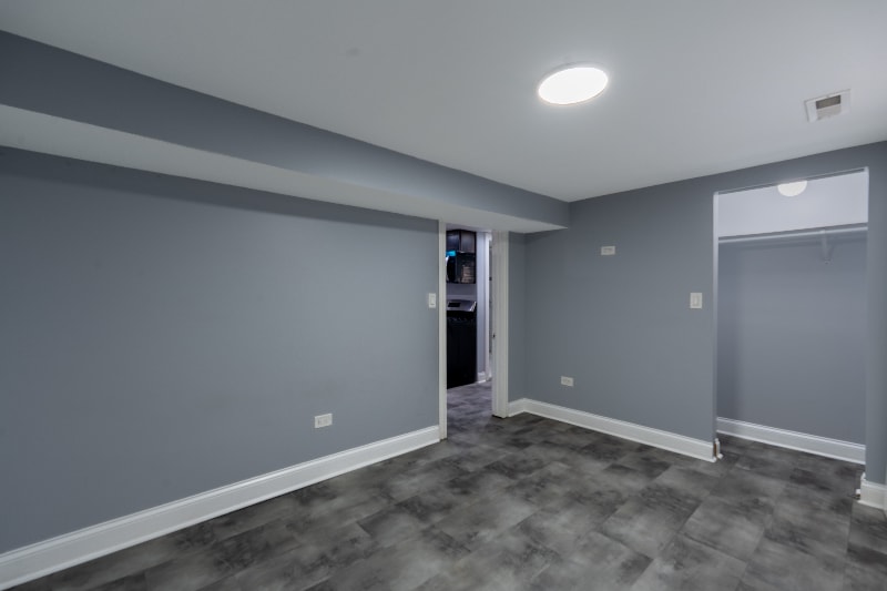 Building Photo - 4426 N Bernard St