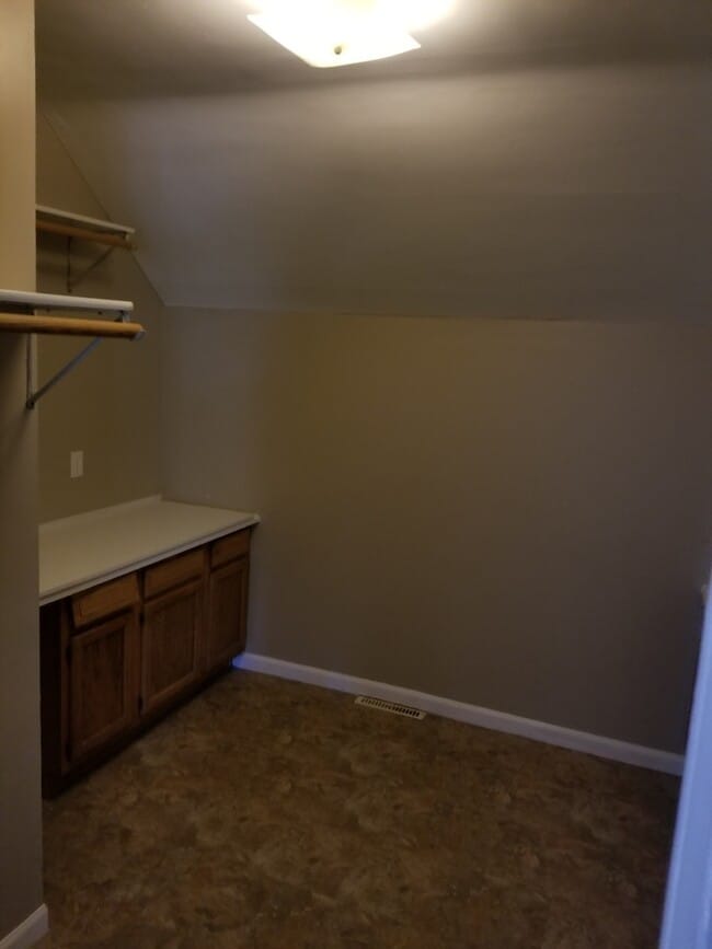 Primary Photo - 2 BR/1 Bath home