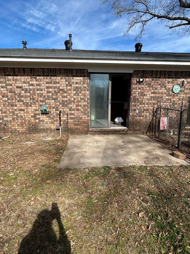 Building Photo - 92 N Josephine