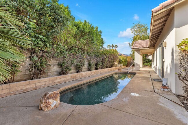 Building Photo - 74613 Waterlily Cir