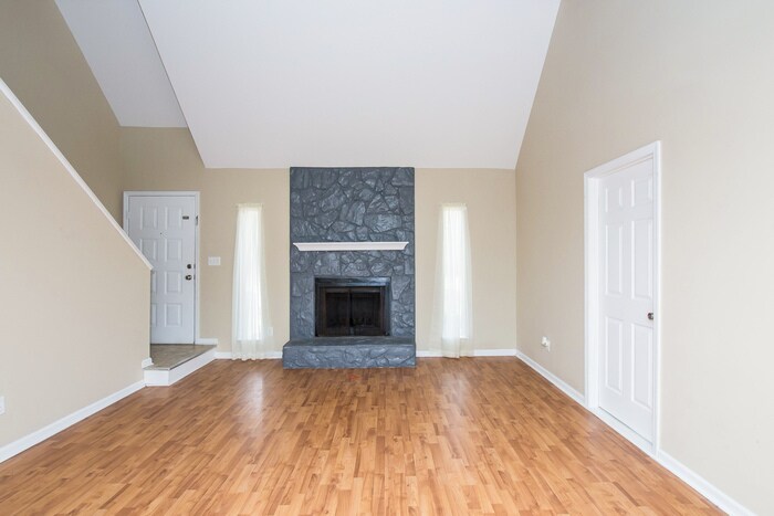 Building Photo - 101 Bridgecreek Dr
