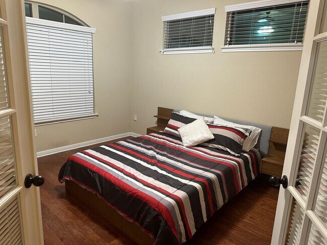 Building Photo - 16213 Cantania Cove