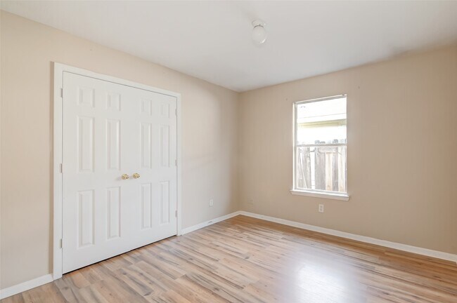 Building Photo - 18814 Bonners Park Cir