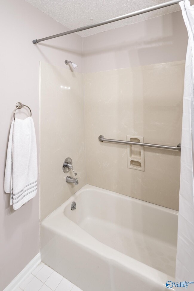 Building Photo - 10028 Meredith Ln SE