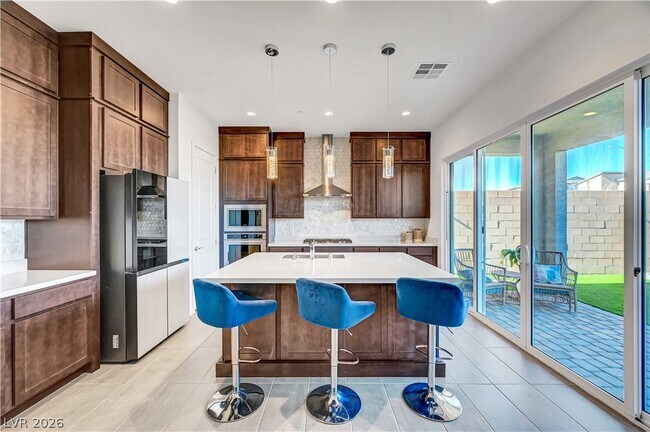 Building Photo - 10362 Vista Argento Ave