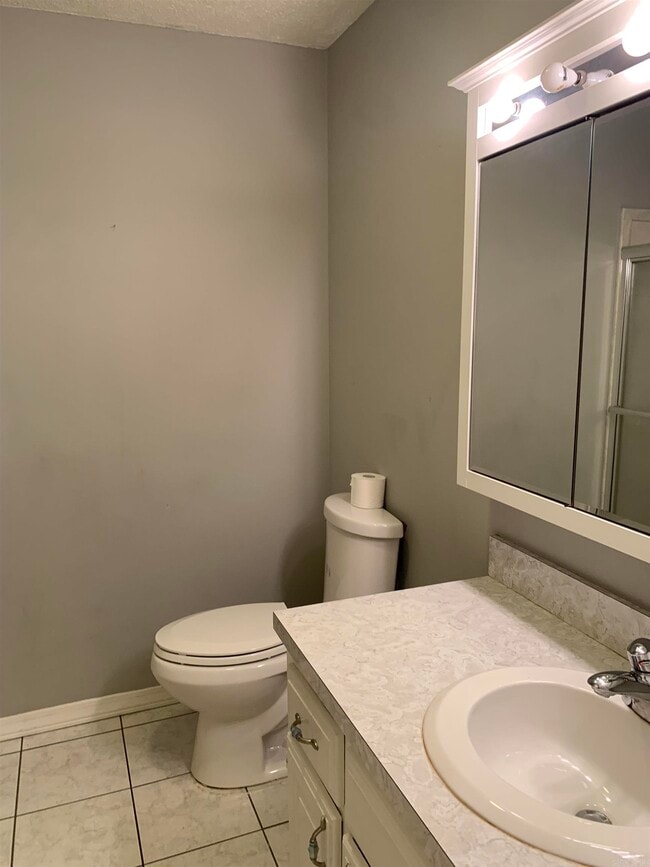 Building Photo - 107 Ambrose Ln