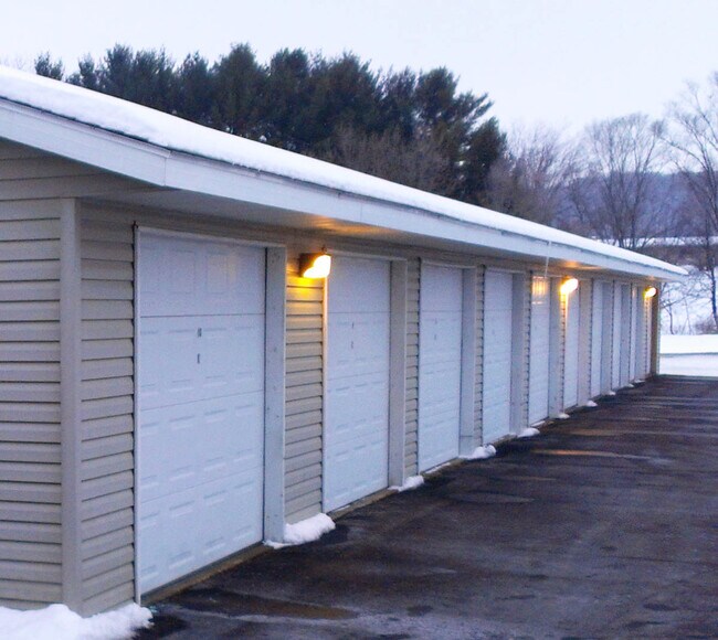 Building Photo - 801 Borden Rd