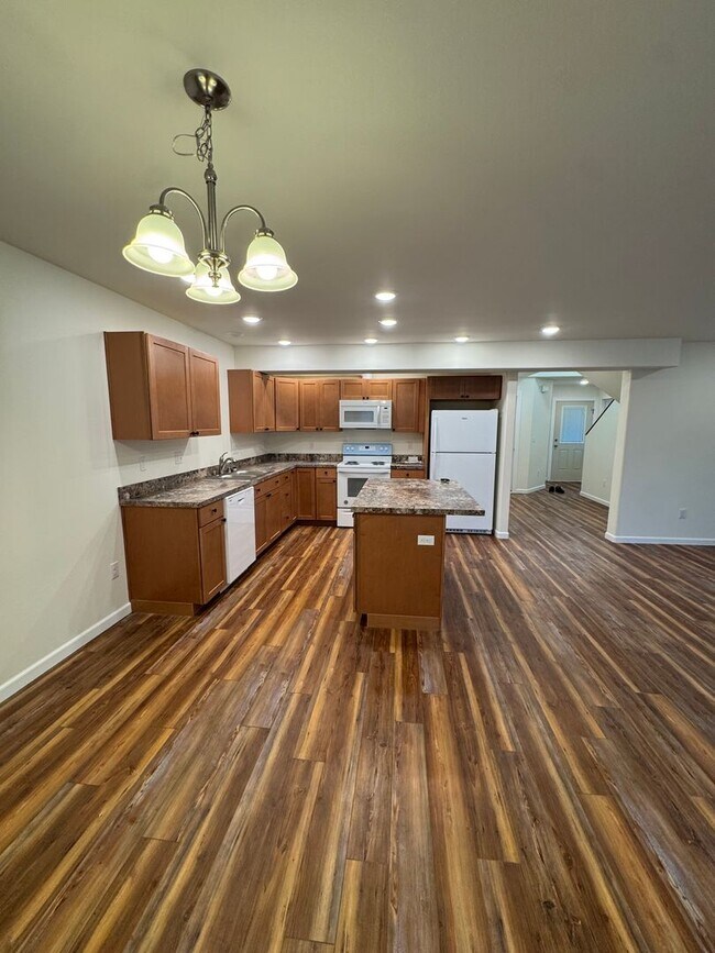 Building Photo - Brand new construction 3 bed near JBER