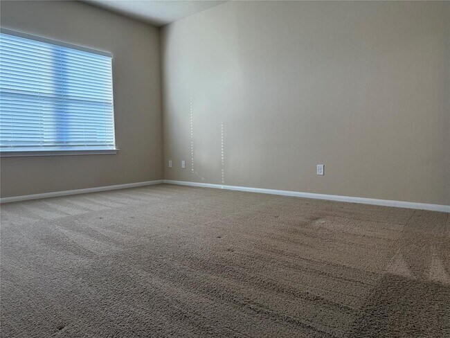 Building Photo - 6624 San Isidro Dr