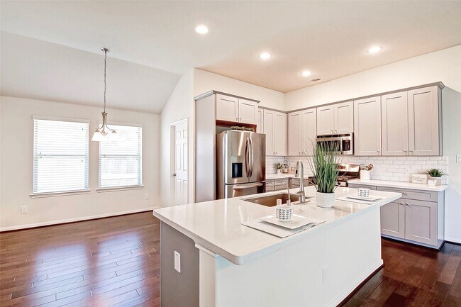 Building Photo - 18802 Majestic Vista Ln