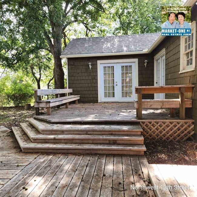 Building Photo - 705 NW 13th St