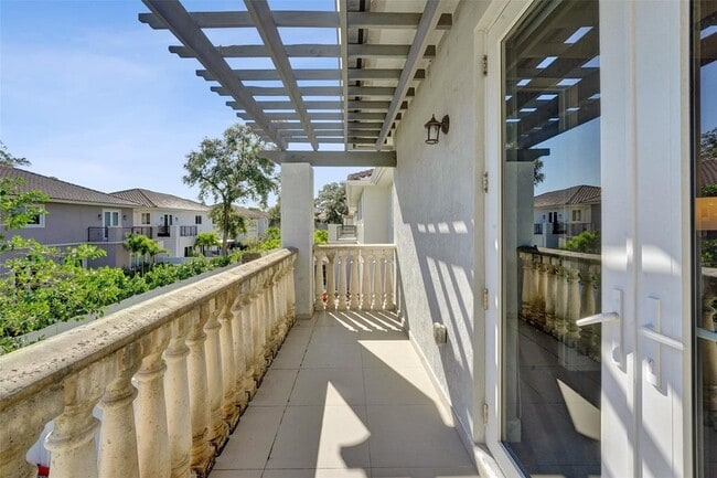 Building Photo - 3534 Forest View Cir