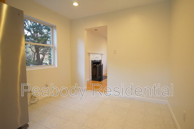 Building Photo - 2129 Grayson Pl