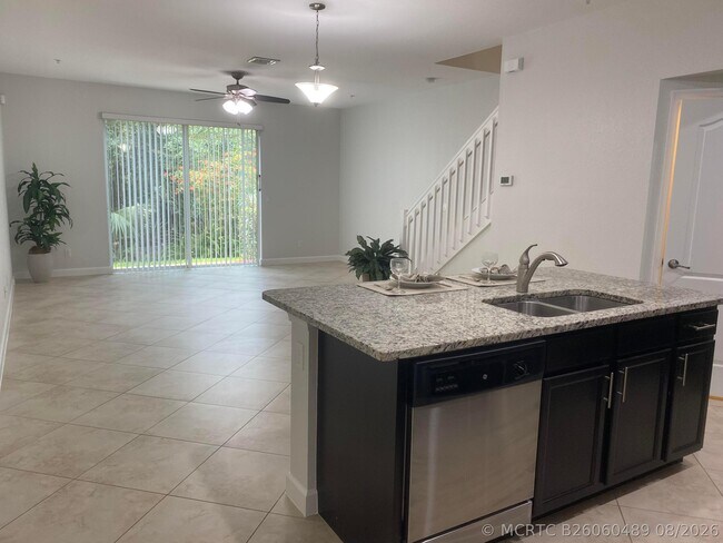 Building Photo - 9550 SW Purple Martin Way