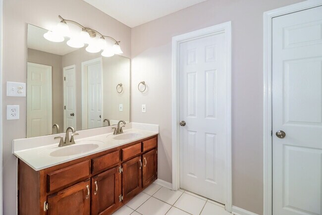 Building Photo - 2786 Breezy Ridge Trail