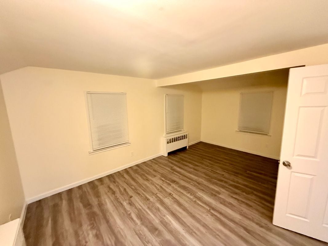 Building Photo - 203 Berkshire Dr