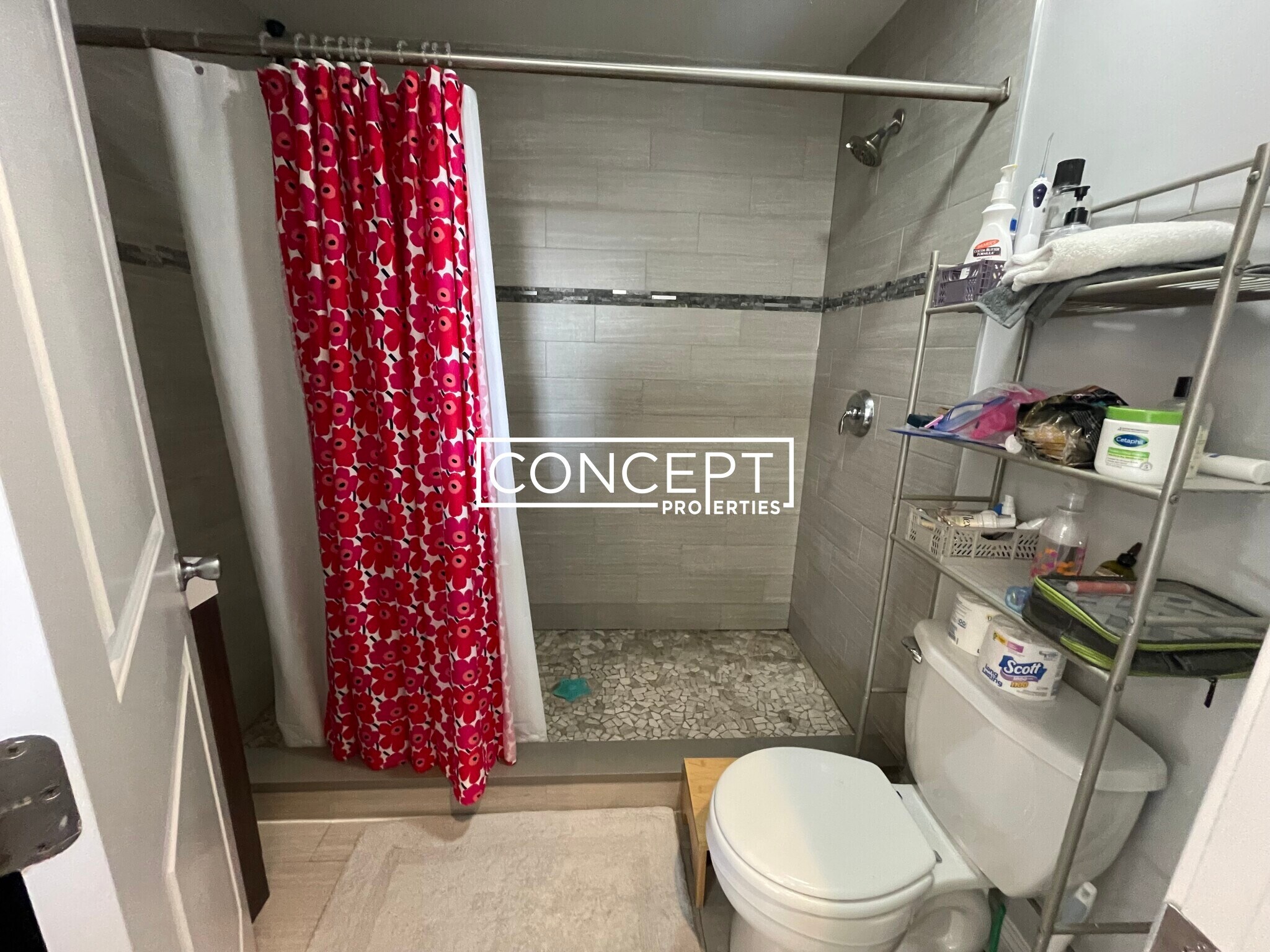 Building Photo - 996 Tremont St