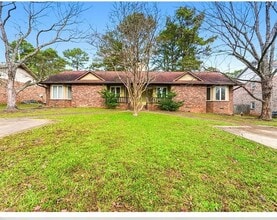 Building Photo - 2130 Fieldstone View Ct SE