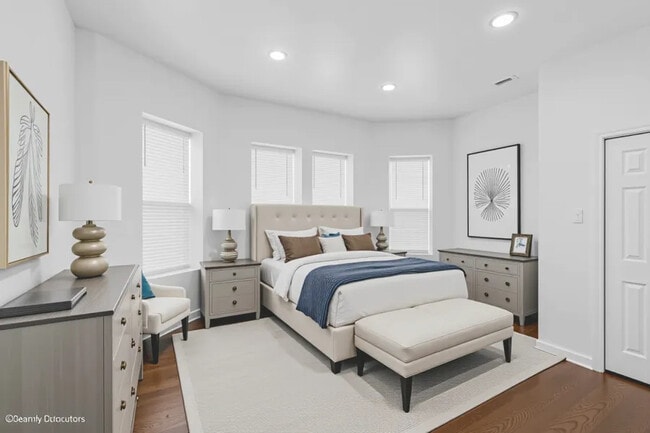 Building Photo - 26 W 114th St