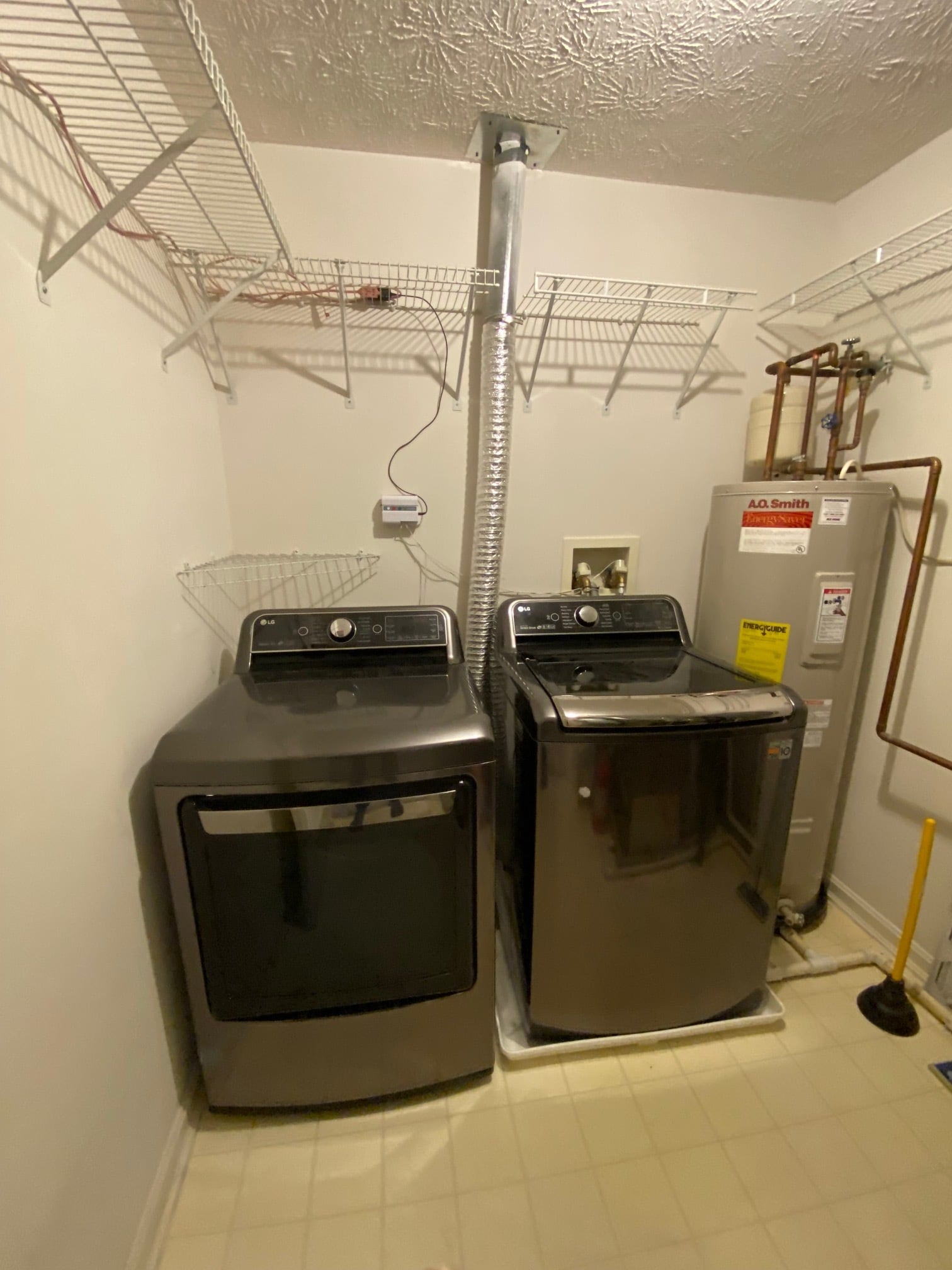 Laundry - 10 Ironstone Ct
