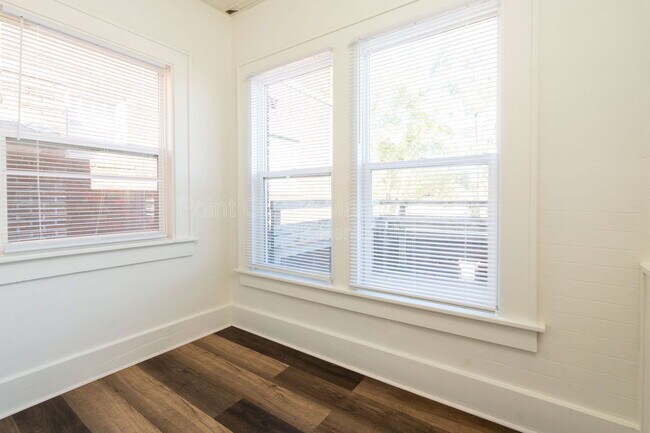 Building Photo - 423 N Emporia Ave