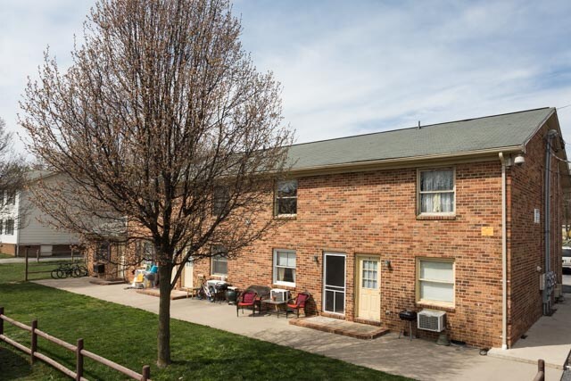 Building Photo - 620 Norwood St