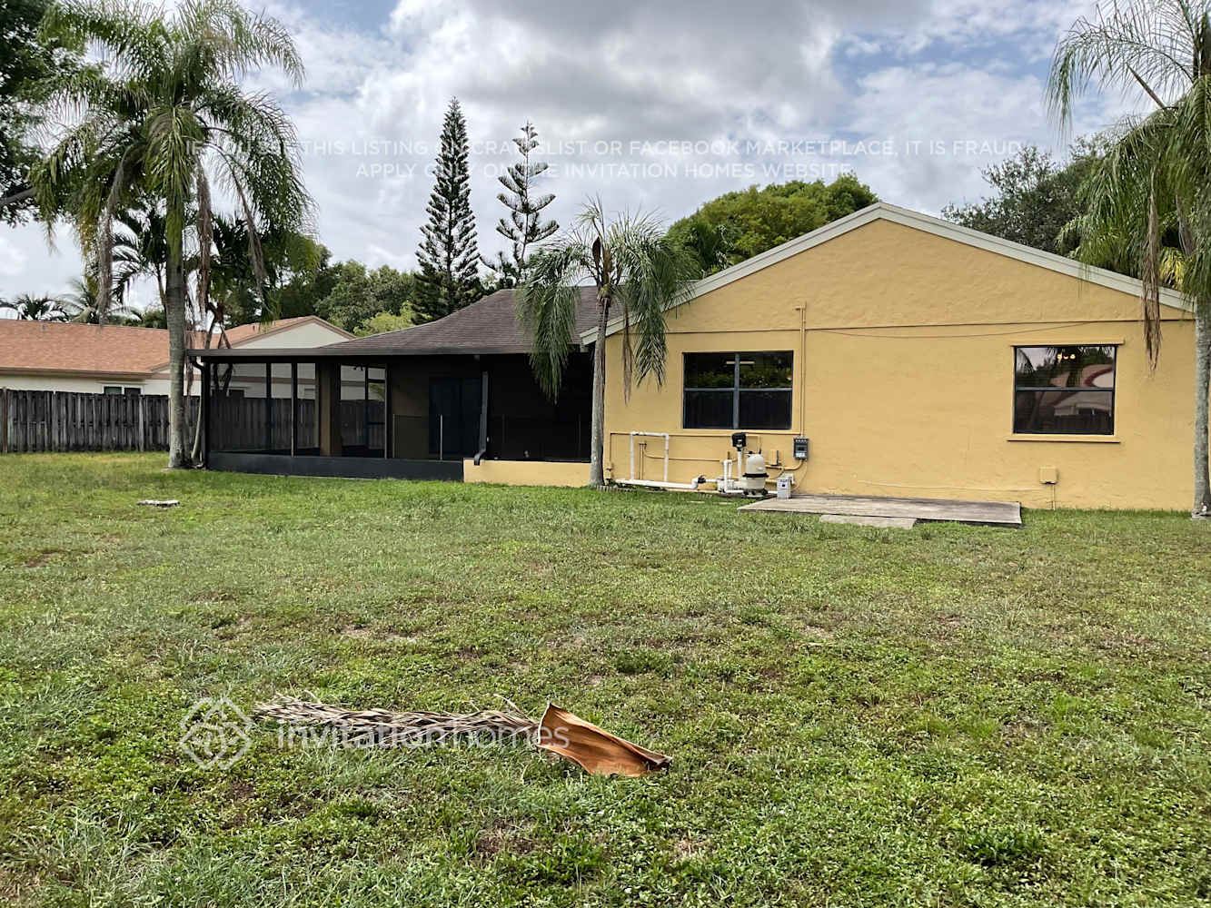 Building Photo - 11709 SW 50th Ct