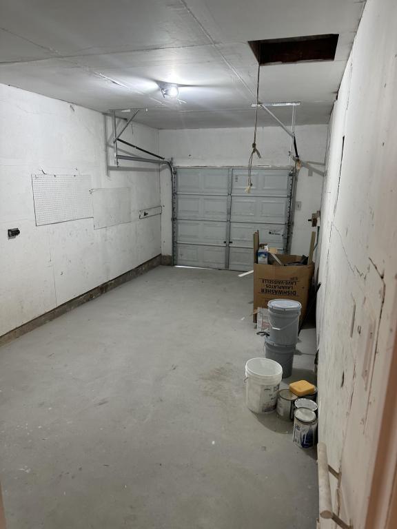 Building Photo - 1328 Juanita St