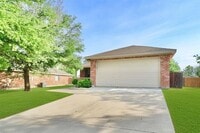 Building Photo - 2305 Arrowhead Pass