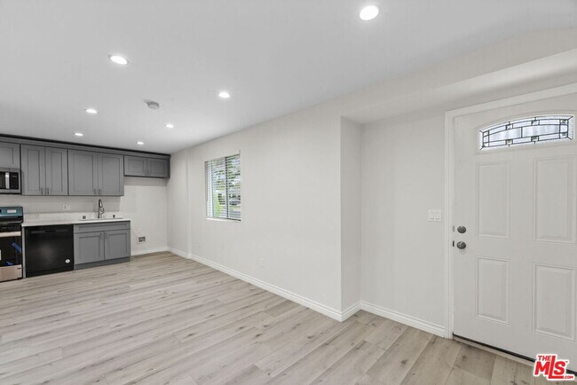 Building Photo - 18352 Domino St