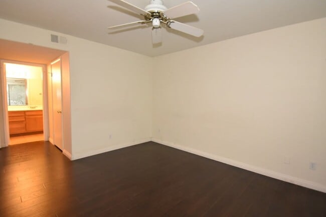 Building Photo - 3125 Casey Dr