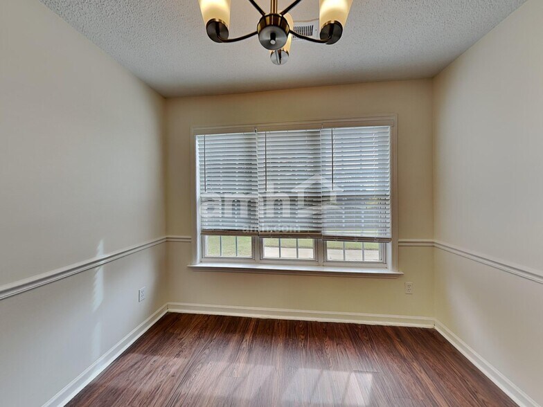 Building Photo - 5410 Bridgegate Dr
