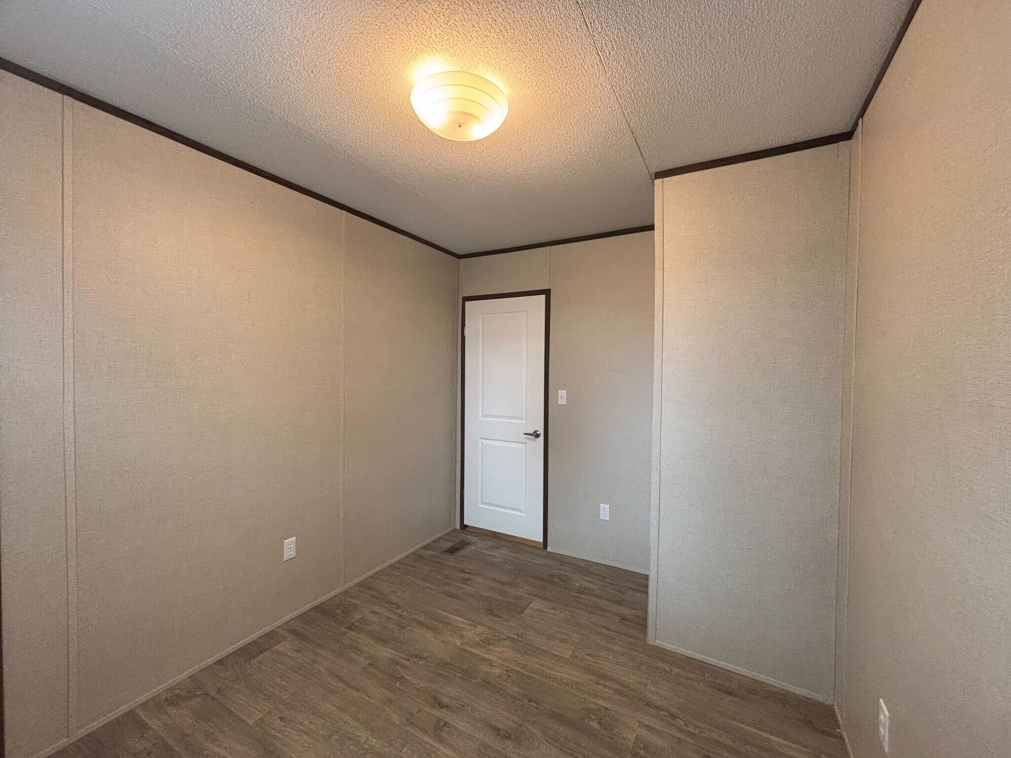 Building Photo - 127 Peggy St