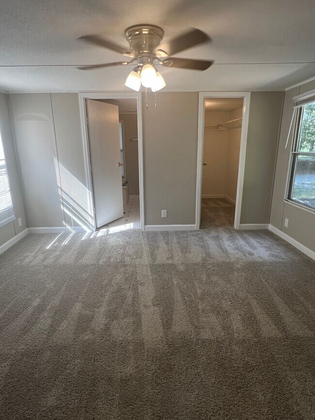 Building Photo - 3 Bedroom/2 Bathroom Modular Home for Rent