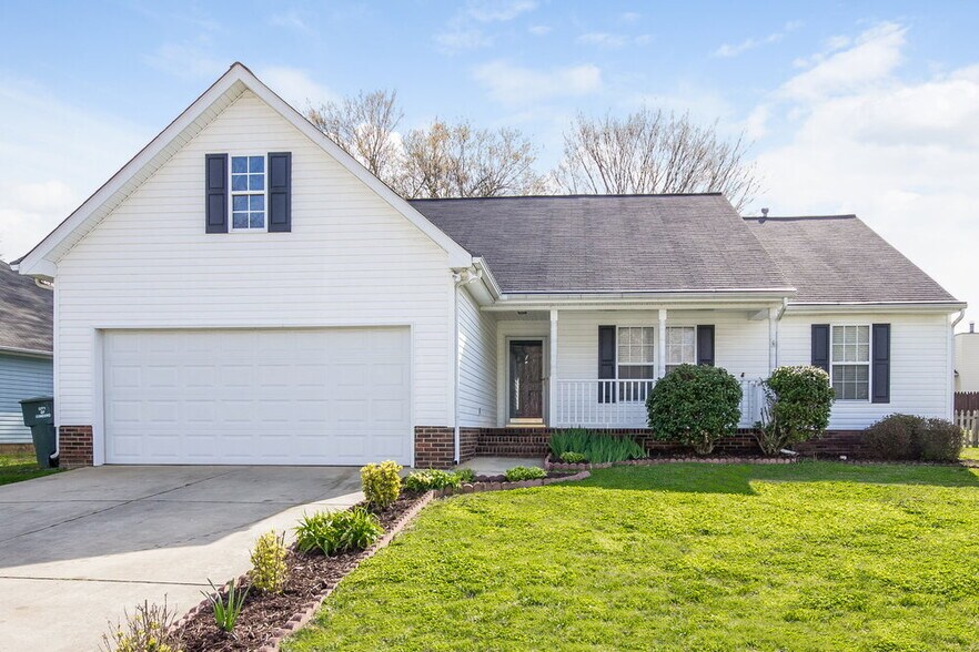 Primary Photo - 3744 Sedgewick Dr SW