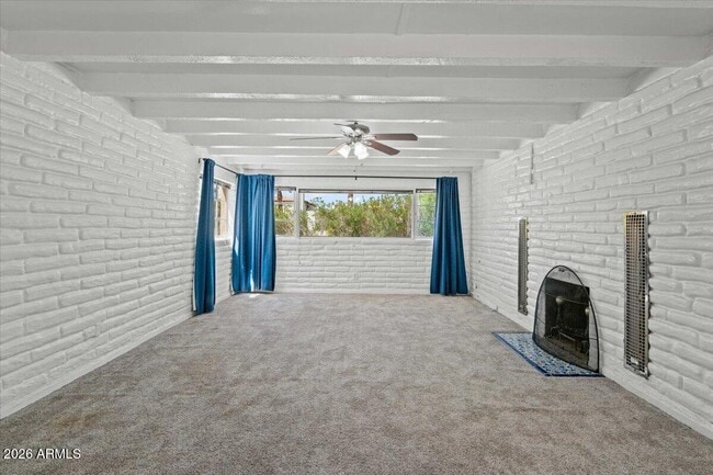 Building Photo - 5702 E Camelback Rd