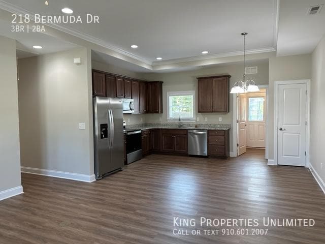 Building Photo - 218 Bermuda Dr