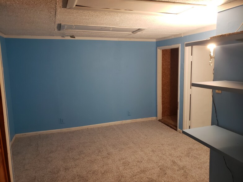 Building Photo - 71 Ranger Rd