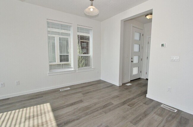 Building Photo - Modern townhouse in a Cozy Community. 50% ...