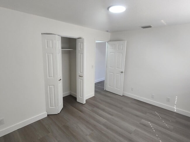 Building Photo - 1617 N J St