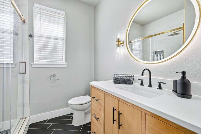 Building Photo - 5709 Courtney Cir