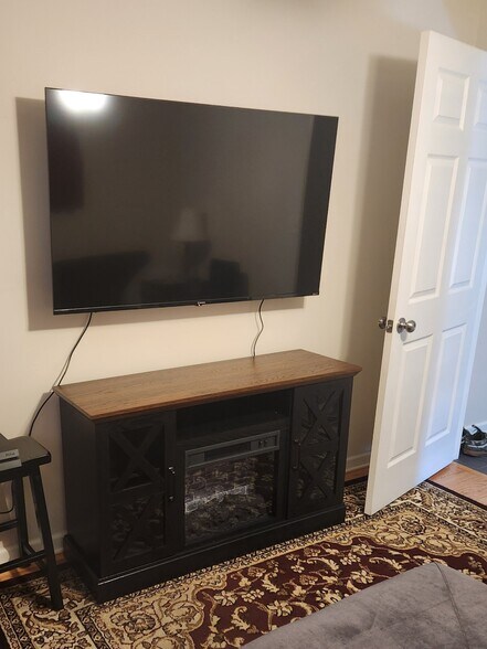 Building Photo - 352 Grant St