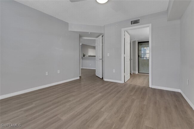 Building Photo - 8659 River Homes Lane