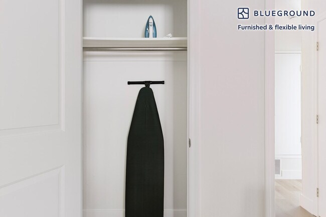 Building Photo - 854 Jordan Ave