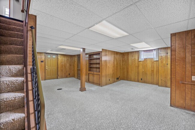 Building Photo - 5334 Alvera Dr