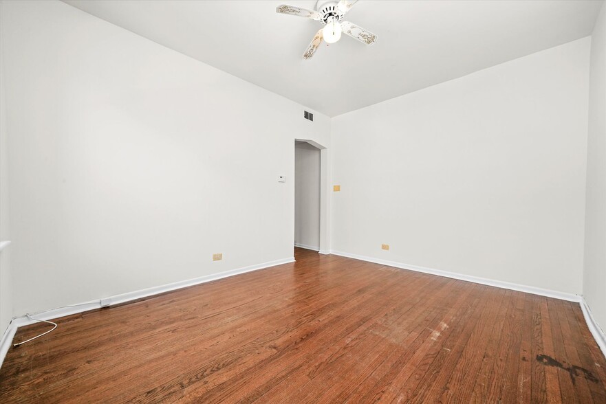 Building Photo - 2323 N Kedzie Blvd
