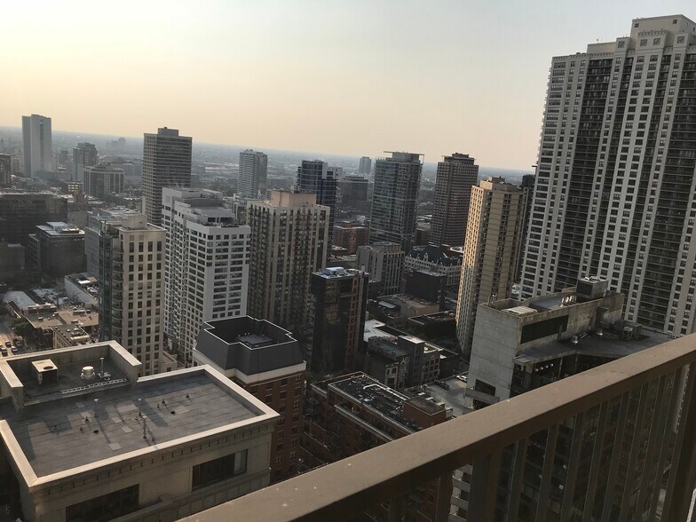 View - 10 E Ontario St
