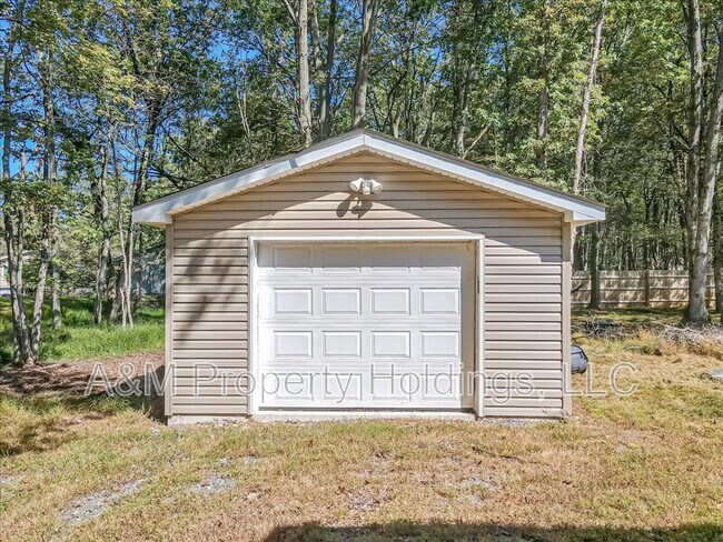 Building Photo - 164 Buckhill Rd